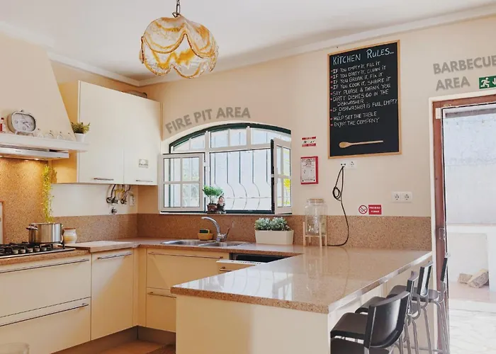 Digital Nomad Retreat, 6 Min To & Ac בית נופש *
