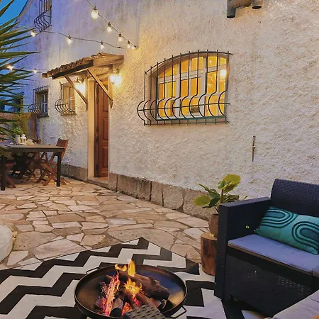 Digital Nomad Retreat, 6 Min To & Ac 펜션 *
